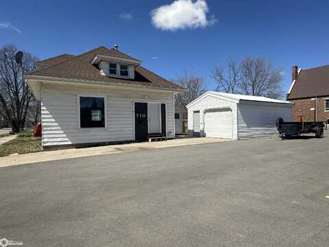 710 Iowa Street, Iowa Falls, IA 50126