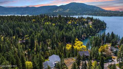 162483 N Lakeview Dr, Hayden Lake, ID 83835