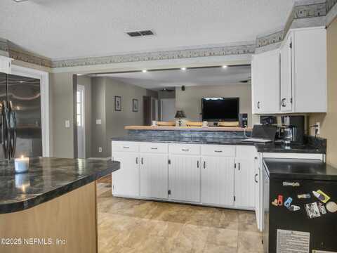 135 ASHLEY LAKE Drive, Melrose, FL 32666