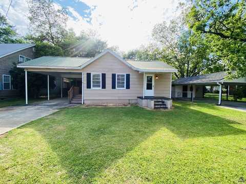 32 S Stevens Street, ELLAVILLE, GA 31806
