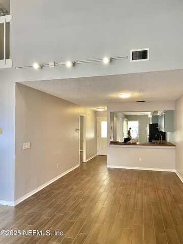 1185 ROMAINE Circle W, Jacksonville, FL 32225