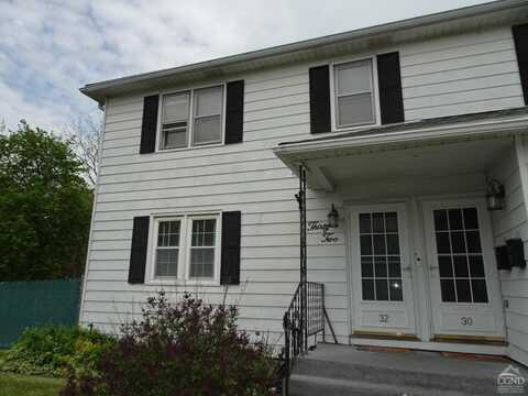 32 Parkwood Blvd., Hudson, NY 12534