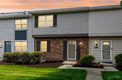 7574 Kingsgate Way, West Chester, OH 45069