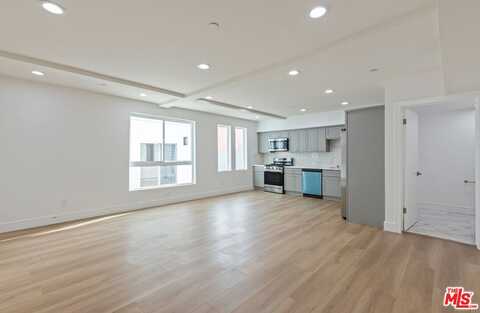 2057 S Garth Ave, Los Angeles, CA 90034
