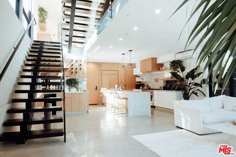 115 Park Pl, Venice, CA 90291