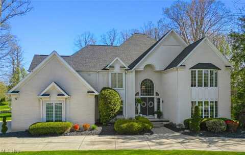 127 Timber Run Drive, Canfield, OH 44406