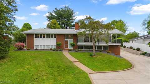 414 Blennerhassett Avenue, Belpre, OH 45714