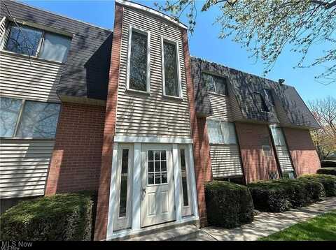 216 Moore Road, Avon Lake, OH 44012
