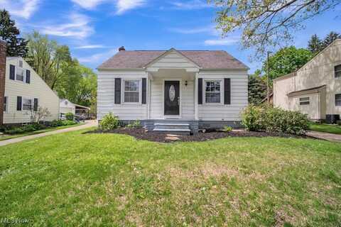 1215 Sunford Avenue SE, North Canton, OH 44720