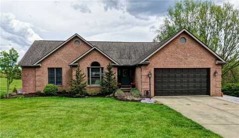 10165 Laurens Drive NE, Bolivar, OH 44612