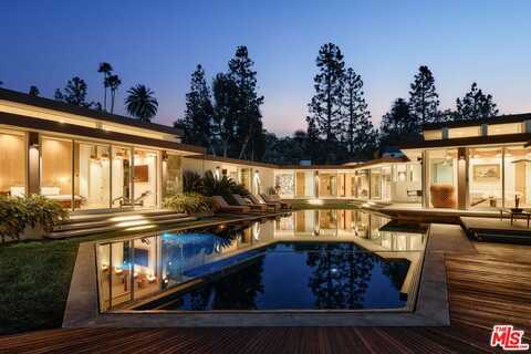 1061 Loma Vista Dr, Beverly Hills, CA 90210