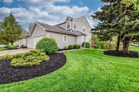 1240 Leeward Lane, Willoughby, OH 44094