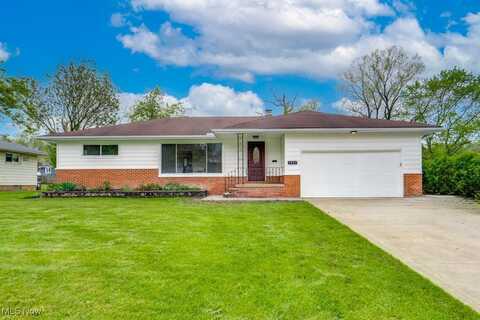 7905 Craigleigh Drive, Parma, OH 44129