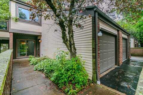 509 Forsythia Lane, Richmond Heights, OH 44143