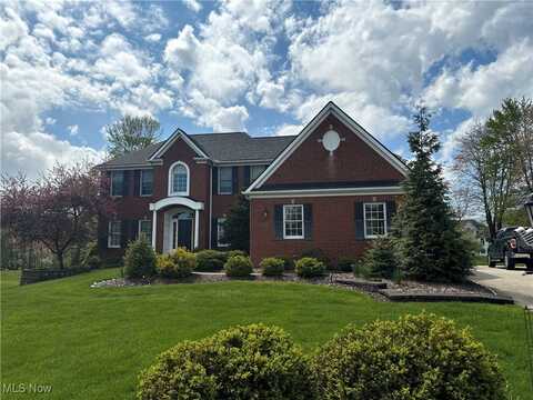 8329 Windsor Way, Broadview Heights, OH 44147