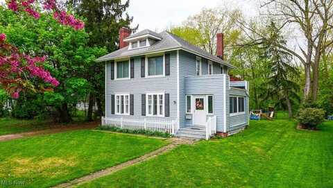 250 Lawrence Street, Ravenna, OH 44266