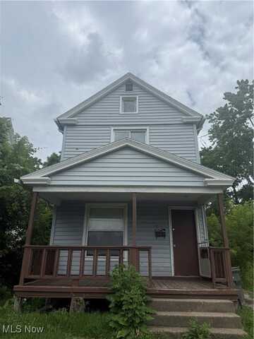 1596 1st Street, Youngstown, OH 44509
