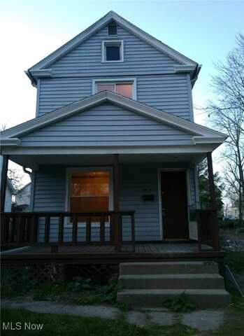 1596 1st Street, Youngstown, OH 44509