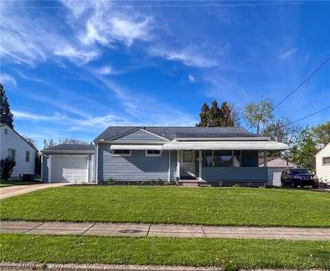 2466 Chaney Circle, Youngstown, OH 44509
