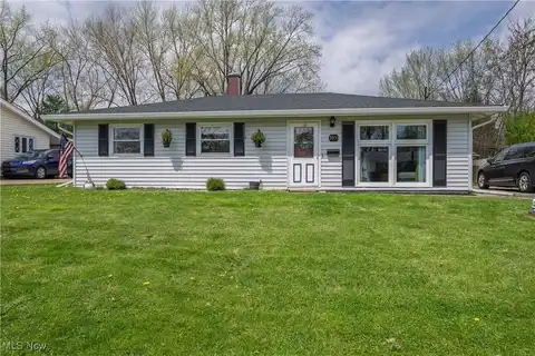 3351 Tanya Avenue NW, Warren, OH 44485