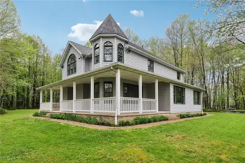 9210 Russellhurst Drive, Kirtland, OH 44094