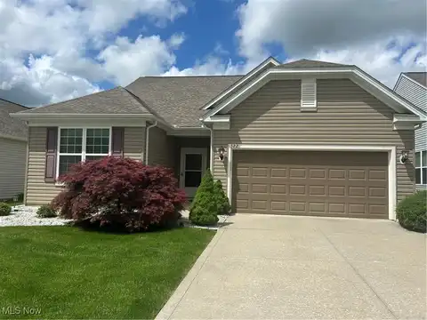 522 Heritage Woods Drive, Akron, OH 44321