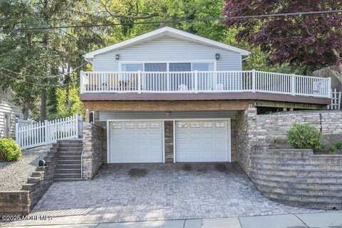 193 Navesink Avenue, Highlands, NJ 07732