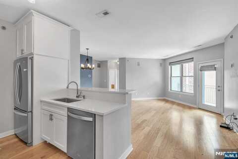 24 Ave At Port Imperial 419, West New York, NJ 07093