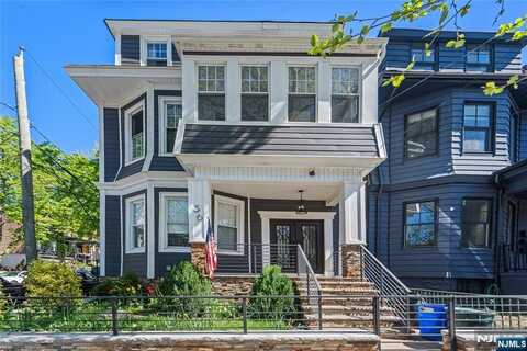 56 Highwood Terrace 1, Weehawken, NJ 07086