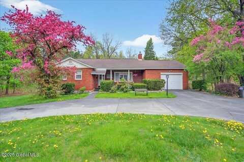 297 Speigletown Road, Schaghticoke, NY 12182