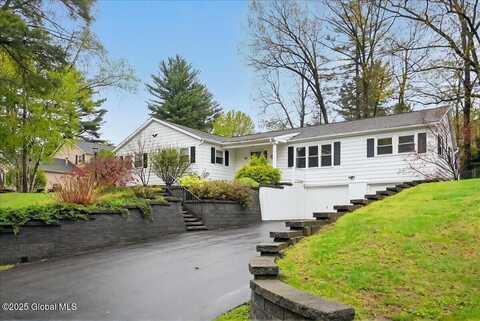 22 Meridian Lane, Clifton Park, NY 12019