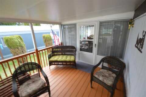 526 N Lake, Boyne City, MI 49712