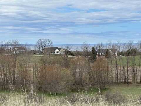 8 Foxview, Charlevoix, MI 49720
