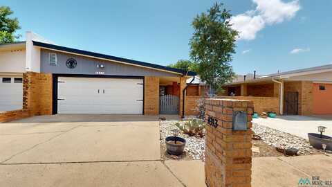 1013 W Caprock Street, Hobbs, NM 88240