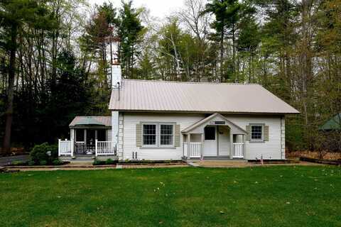 66 Ash Street, Conway, NH 03860