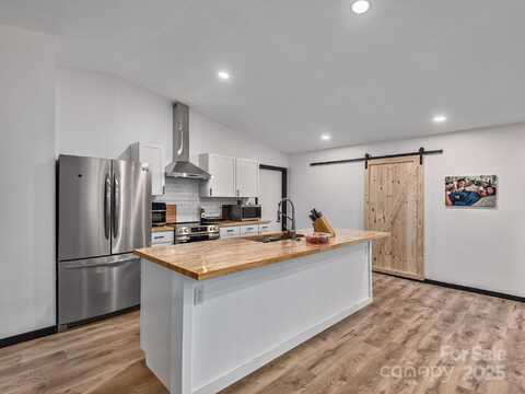 197 Knob Creek Road, Pisgah Forest, NC 28768