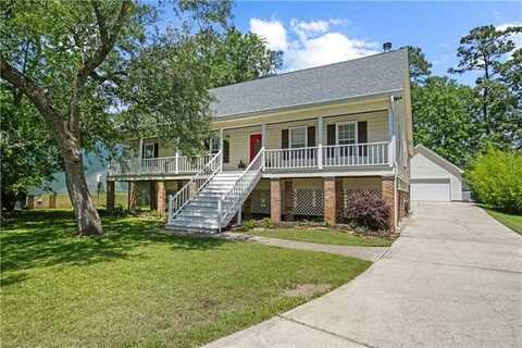 705 WOODRIDGE Boulevard, Mandeville, LA 70471