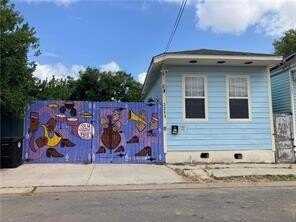 2251 URQUHART Street, New Orleans, LA 70117