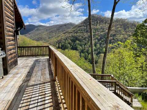 96 Trails End Lane, Maggie Valley, NC 28751