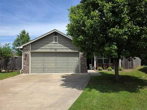 103 W 45th Place, Sand Springs, OK 74063