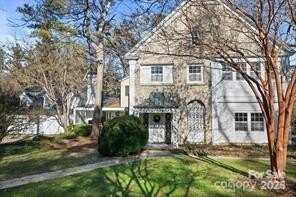 679 6th Street NW, Hickory, NC 28601