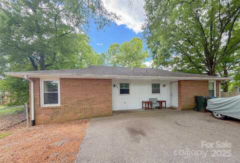 1464 19th Avenue NE, Hickory, NC 28601