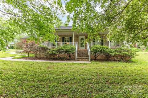 302 6th Street SW, Conover, NC 28613