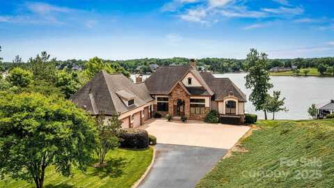 6205 Plantation Pointe Drive, Granite Falls, NC 28630