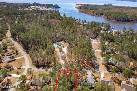5821 Port Drive, New Bern, NC 28560