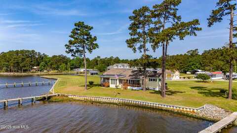 225 Tempe Gut Road, Bayboro, NC 28515