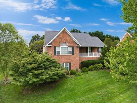 6915 DORAL Drive, Radford, VA 24141