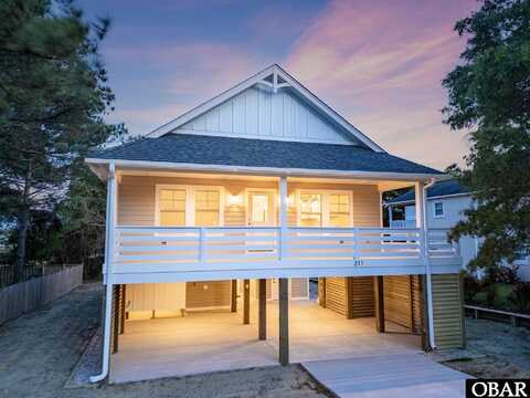 211 W Blue Jay Street, Nags Head, NC 27959