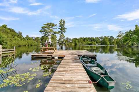 107 Jacks Lane, Bonneau, SC 29431