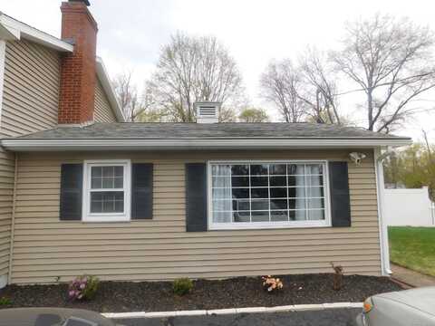 5 Larson Drive, North Haven, CT 06473